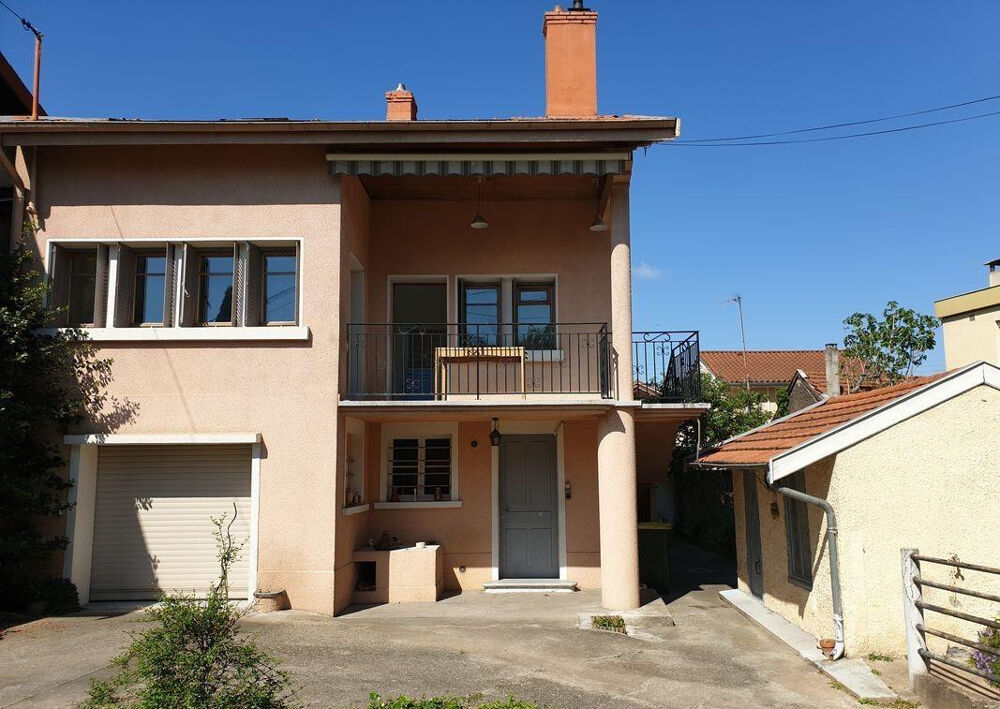 Location Appartement Belle chambre meublée 25m² dans maison coloc 150m² Villeurbanne
