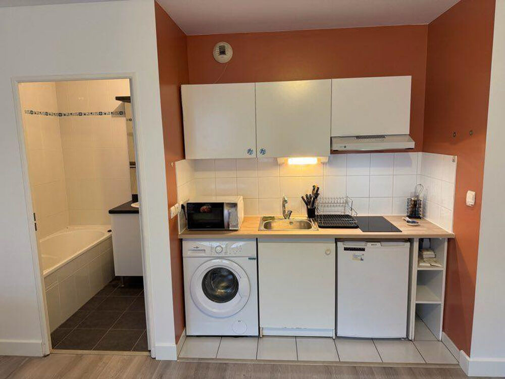 Location Appartement Beau studio meublé 30m² Bordeaux centre Bordeaux