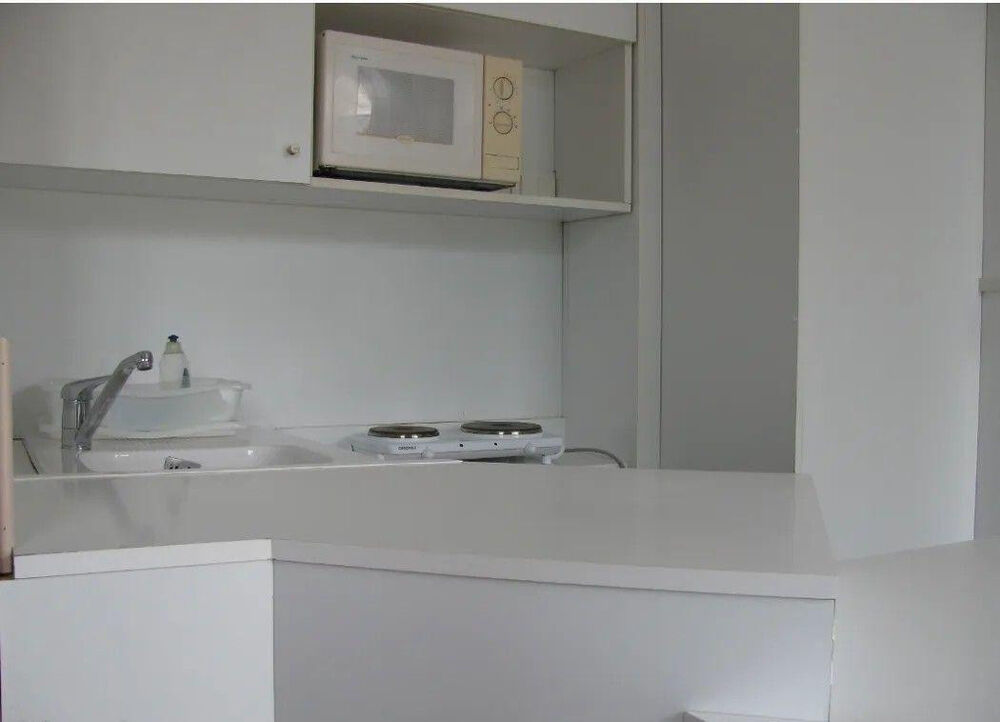 Location Appartement Beau studio 35m² proche tramway Flandrin Valmy Grenoble