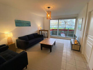  Appartement à louer 5 pièces 112 m²