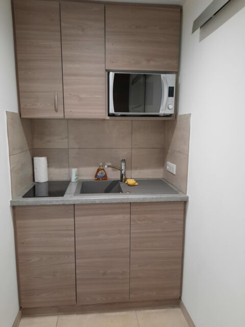   Studio meubl� id�al �tudiant ou personne seule Appartement - 1 pi�ce(s) - 17 m�