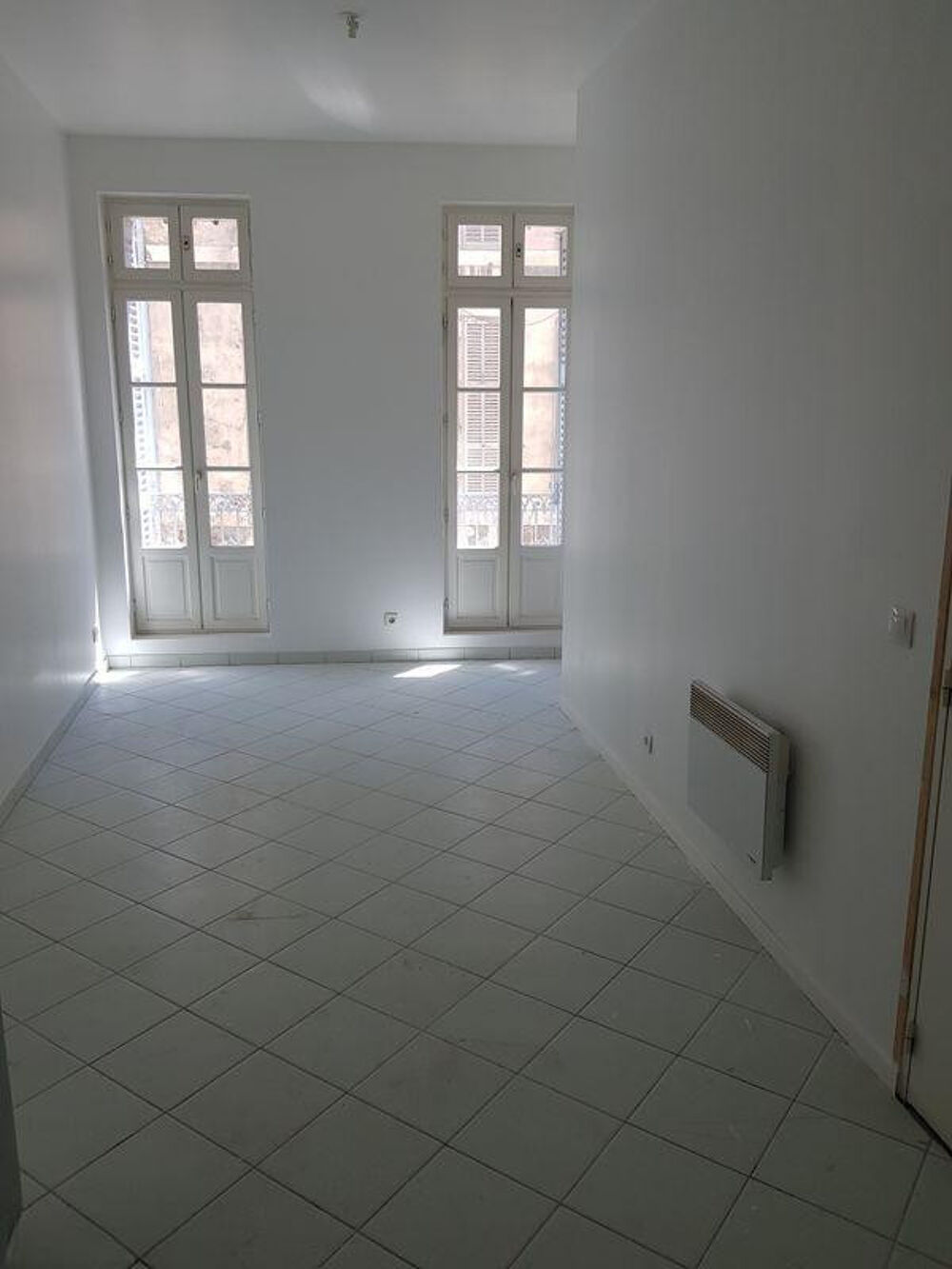 Location Appartement BEAU T3 50m² centre ville neuf Marseille 1