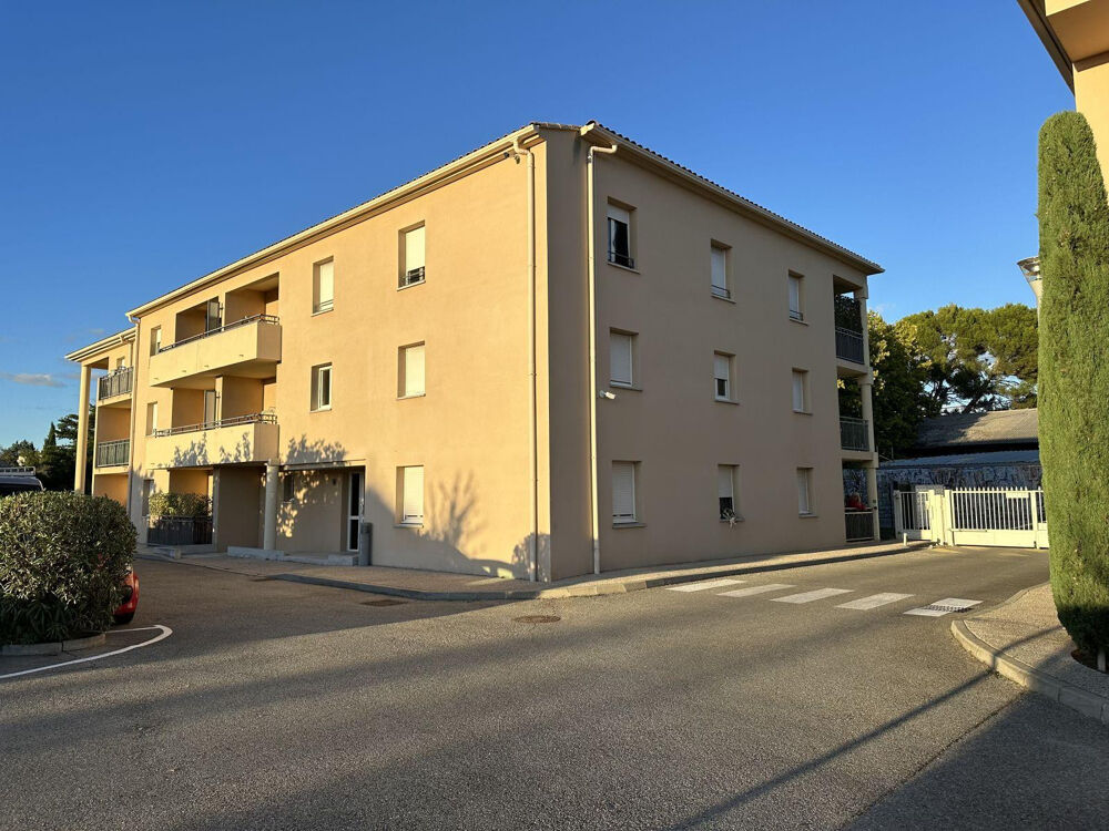 Location Appartement Appartement T2 résidence sécurisée avec piscine Carpentras
