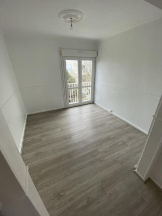  Appartement à louer 4 pièces 75 m² Fagnières