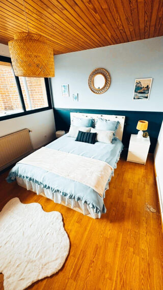  Appartement à louer 5 pièces 12 m²