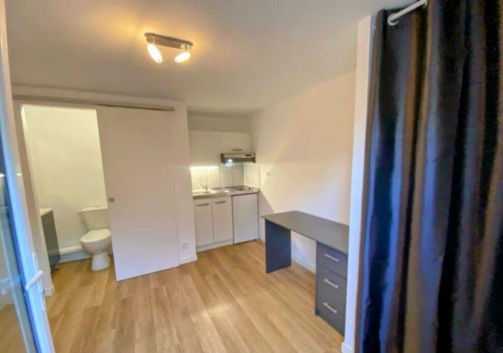 Location Appartement Studio avec extérieur privatif Chemin des Chalets Angers