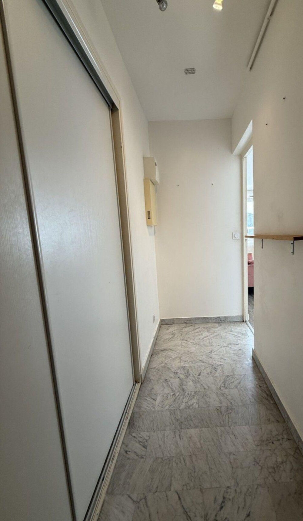 Location Appartement Studio lumineux de 32 m2 dans résidence calme. Grenoble