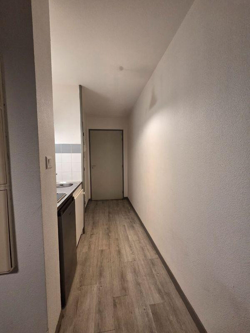 Location Appartement Studio environ 20 m², Non meublé Lyon 3