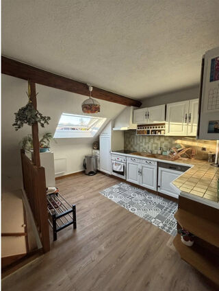 Appartement à louer 2 pièces 84 m²