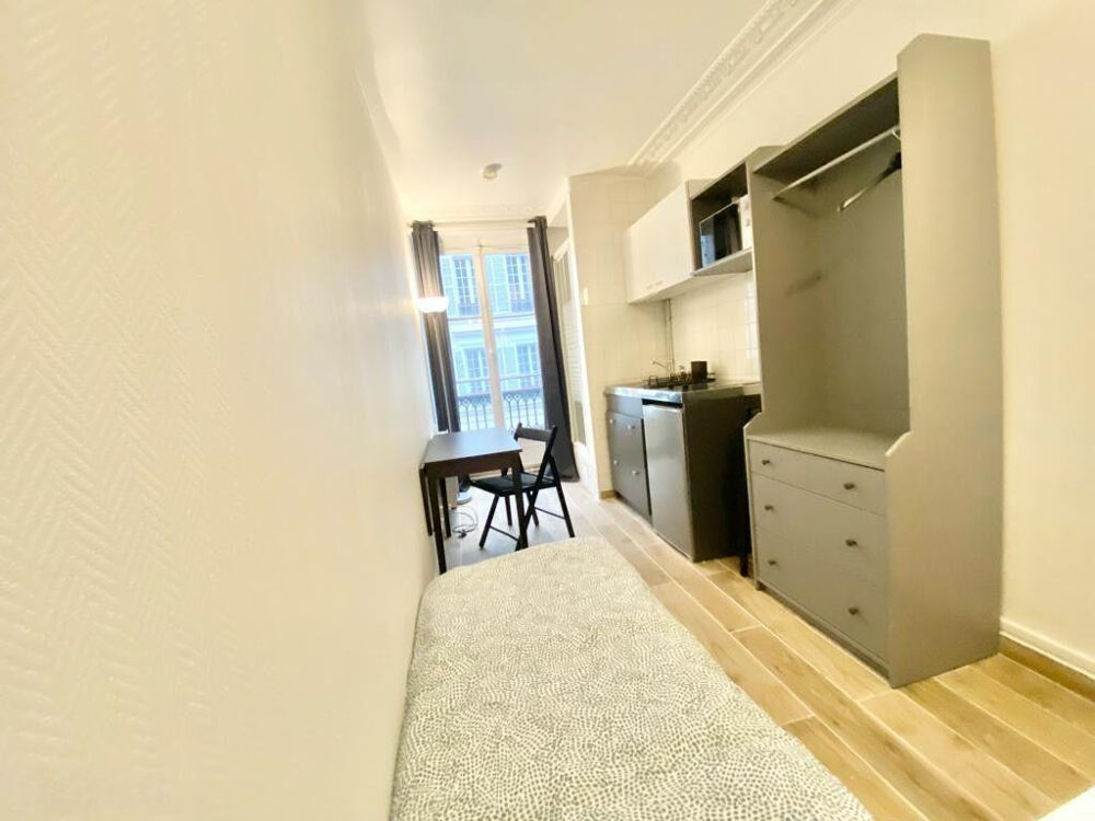Location Appartement PARIS 9 - MARTYRS - Studette meublée Paris 9