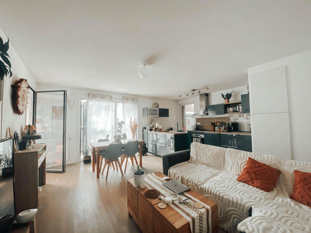 Location Appartement Joli appartement T4 meublé 75m2 Bordeaux