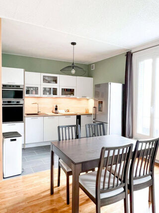  Appartement à louer 3 pièces 64 m²