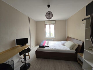  Appartement à louer 3 pièces 55 m²