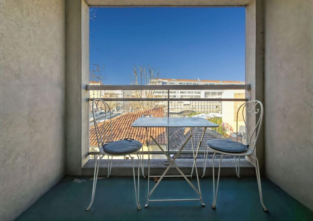 Location Appartement Beau T3 meublé 70m² avec Terrasse & Box Lyon 7