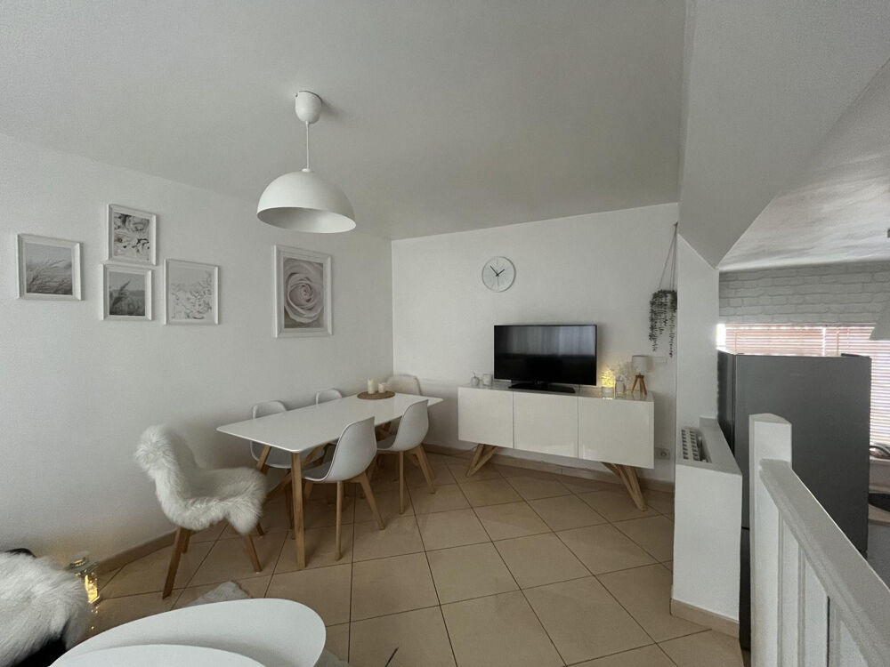 Location Maison Belle maison sur 3 étages Montreuil