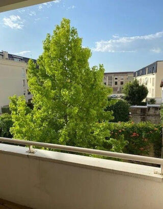  Appartement � louer 3 pi�ces 80 m� Bordeaux
