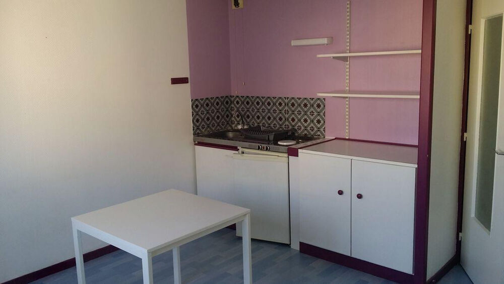 Location Appartement Studio TBE 21m² + PARKING proche des facultés Clermont-ferrand