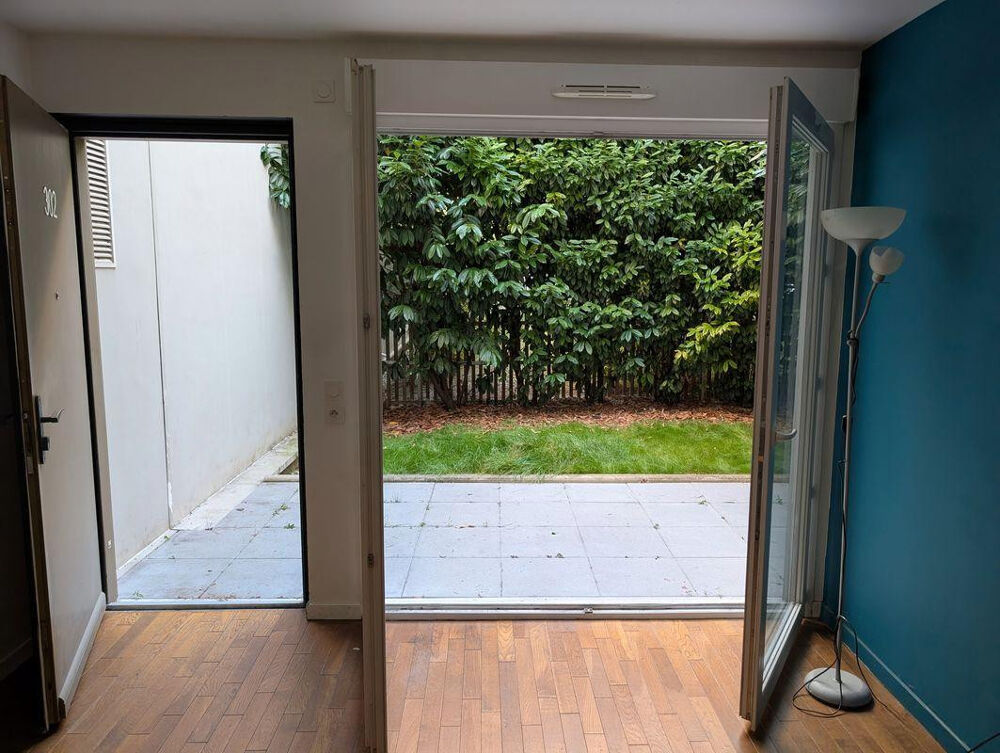 Location Appartement Rare F2 meuble de 46 m2 avec jardin et terrasse Saint-ouen-sur-seine