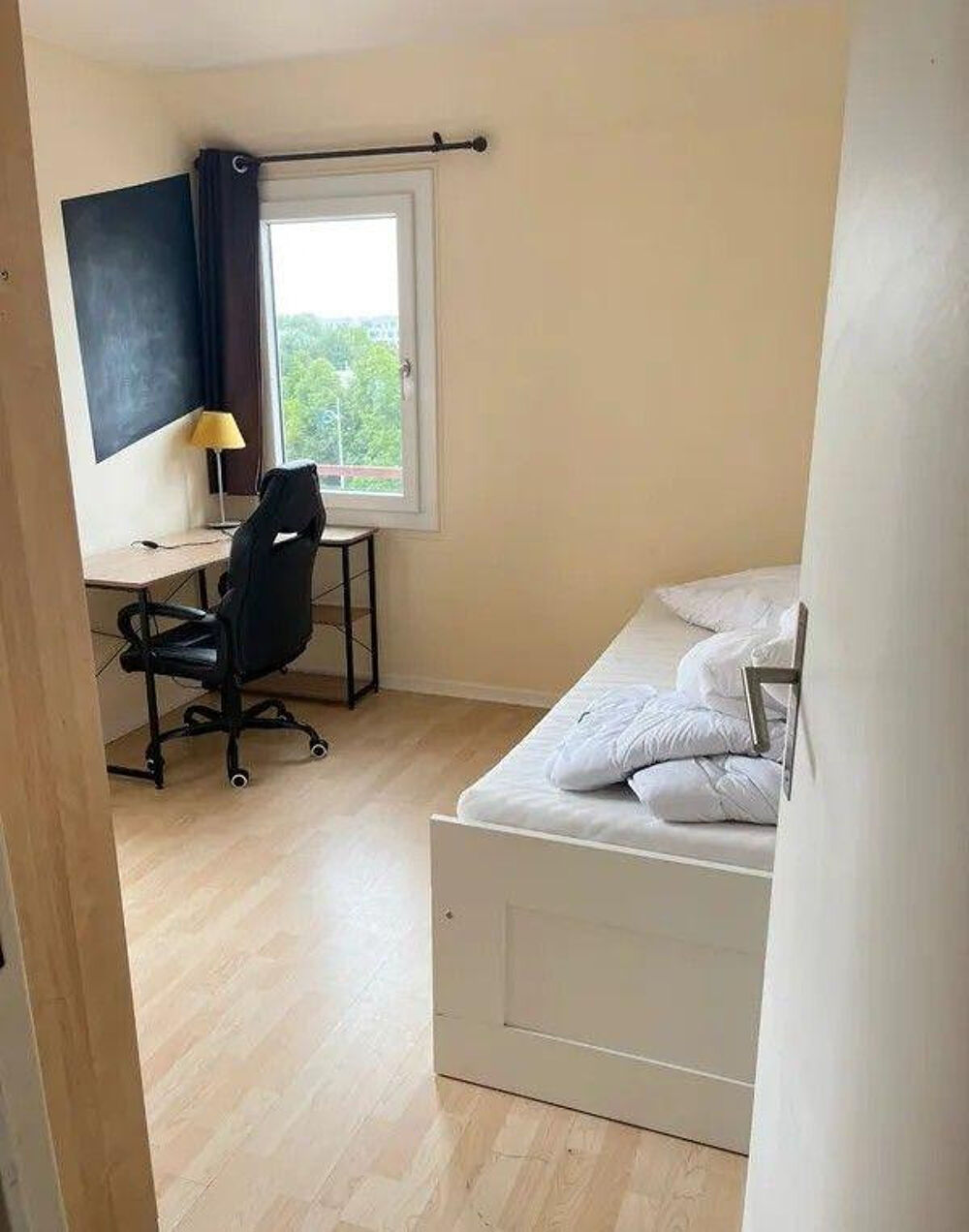 Location Appartement Appartement F4 à partager Champs-sur-marne