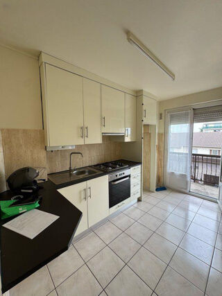  Appartement à louer 2 pièces 50 m²