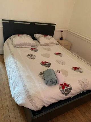  Appartement à louer 5 pièces 102 m²