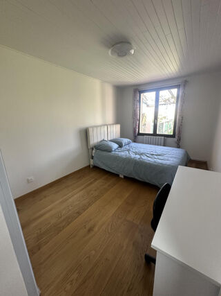  Maison à louer 5 pièces 142 m²