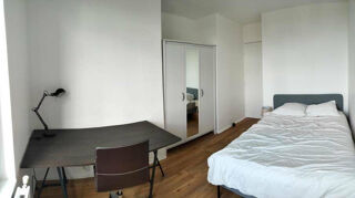  Appartement à louer 5 pièces 112 m²