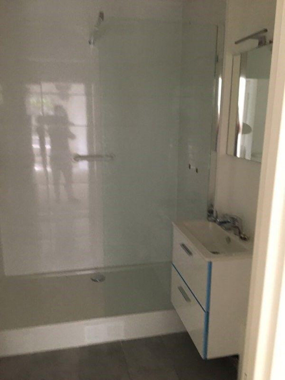 Location Appartement Studio 36m² refait à neuf avec balcon Paris 15