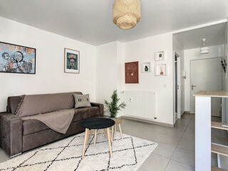  Appartement à louer 1 pièce 27 m²