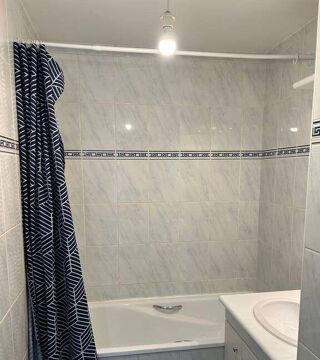  Appartement à louer 2 pièces 42 m²