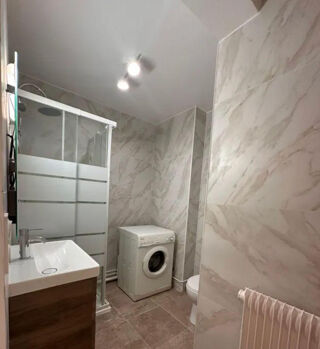  Appartement à louer 2 pièces 38 m²
