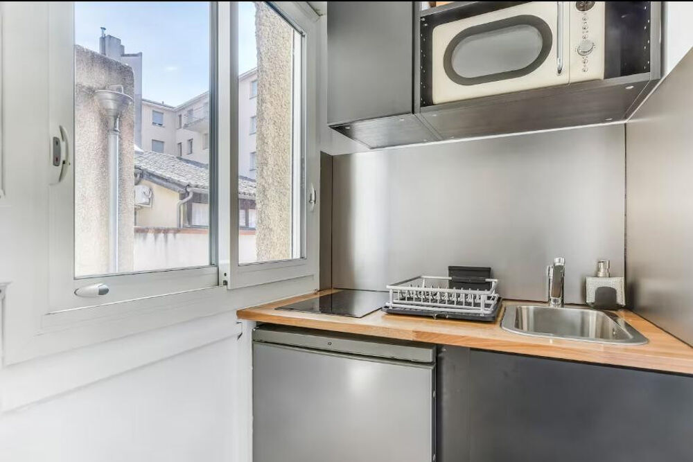 Location Appartement Beau studio meublé 19m² Jean Jaurès  Hyper centre Toulouse