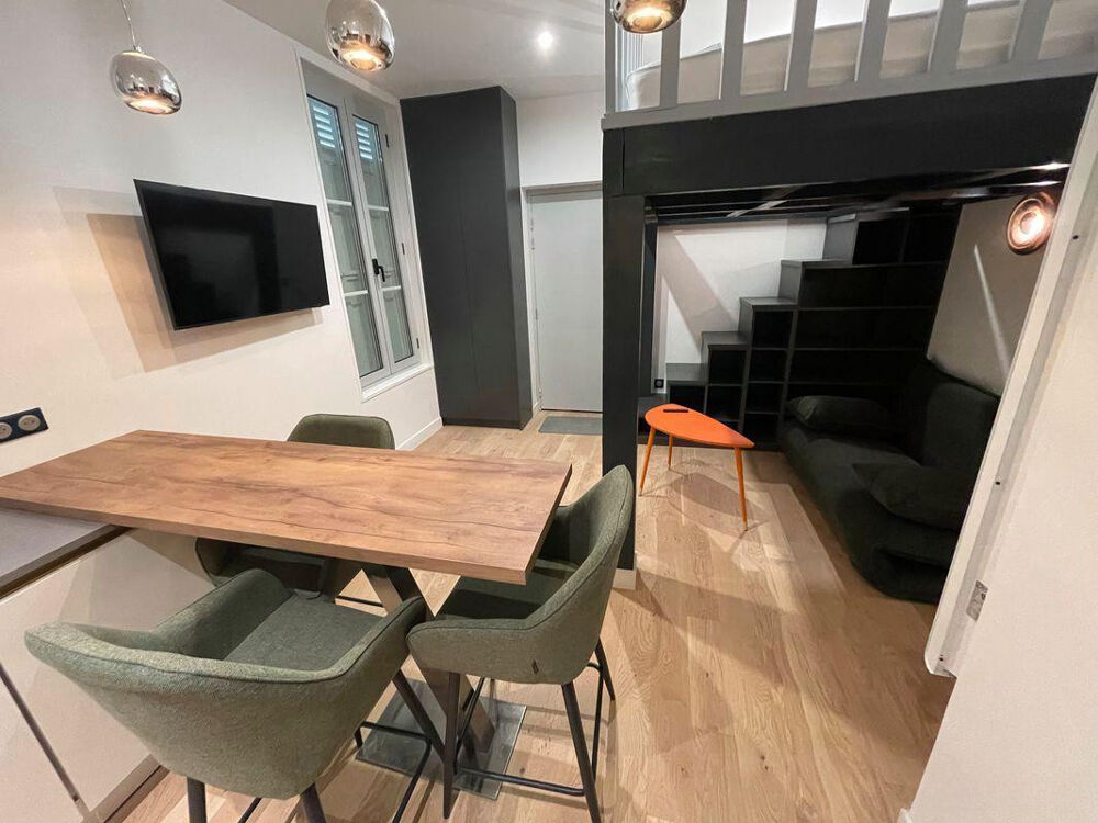Location Appartement Beau studio meublé et rénové 23m² Mezzanine Paris 15