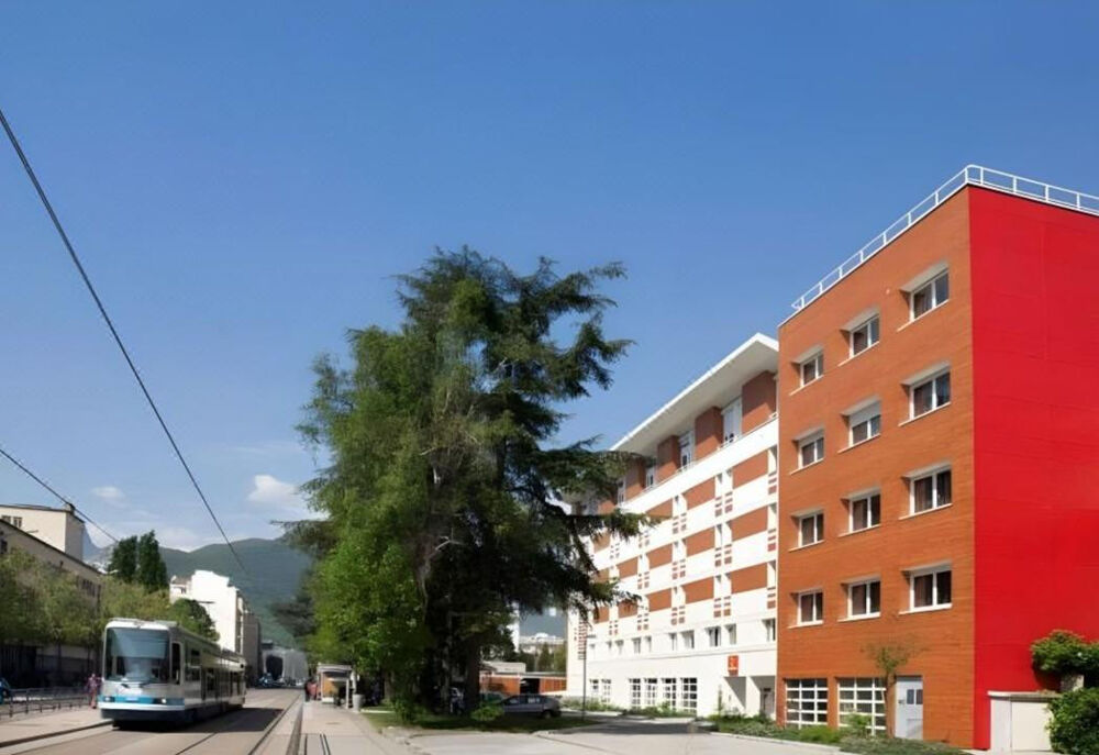 Location Appartement Grenoble Bajatière, 2 Pièces 31 m² Grenoble