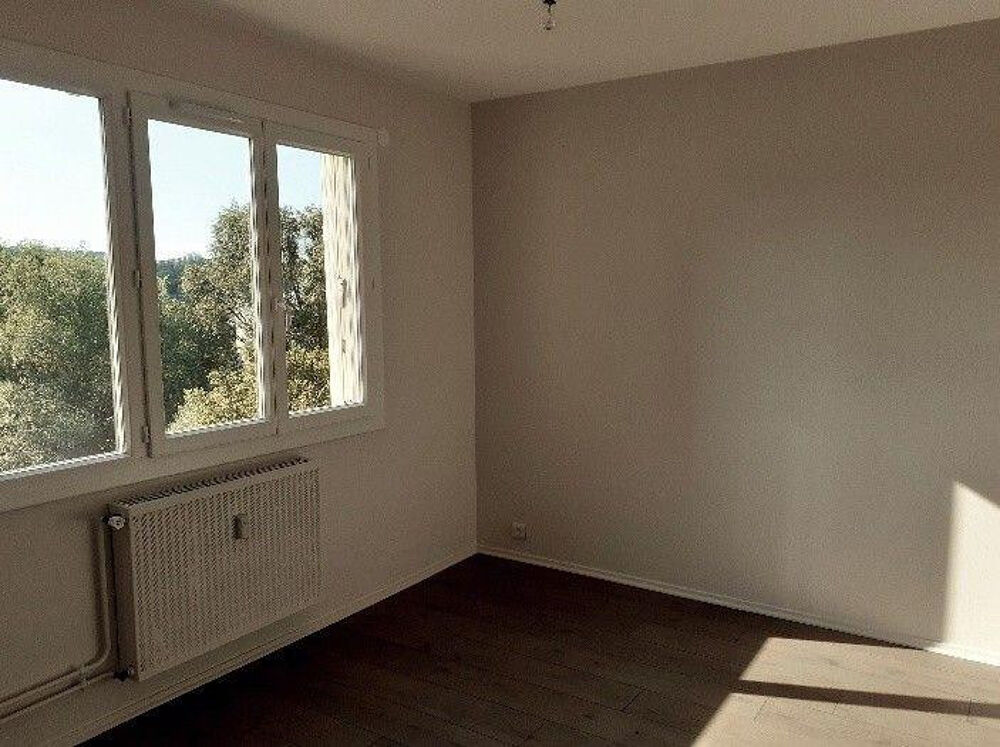 Location Appartement Beau T4 rénové proche gare Dijon