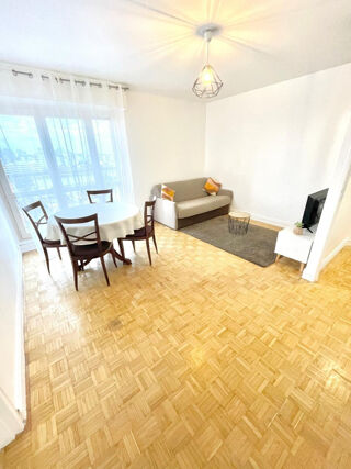  Appartement à louer 2 pièces 44 m²