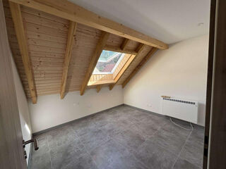  Appartement � louer 4 pi�ces 90 m� Hottviller