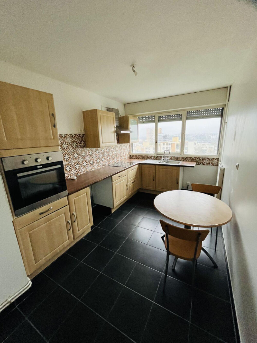 Location Appartement Colocation dans T3 meublé 69m² île de Nantes Nantes