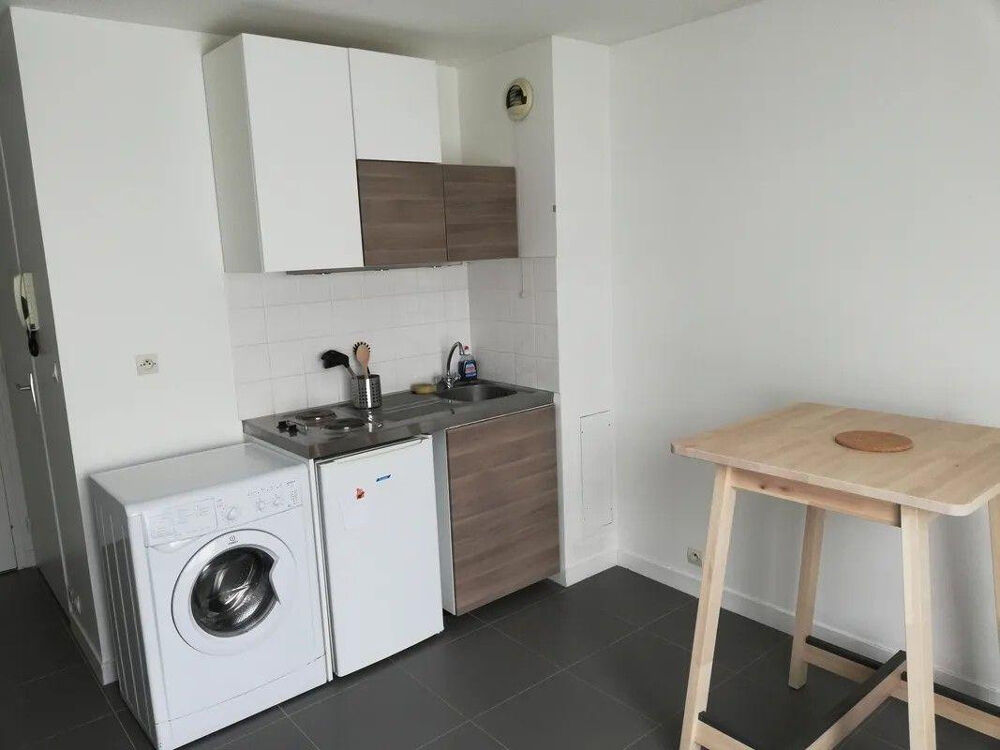 Location Appartement Beau studio meublé 19m² ILE DE NANTES Nantes