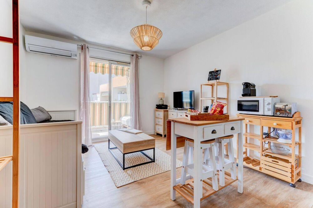 Location Appartement Beau studio meublé avec terrasse Bail mobilité Nice