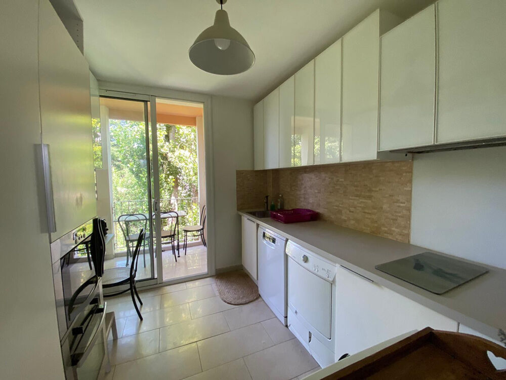 Location Appartement Colocation paisible et ensoleillée Aix-en-provence