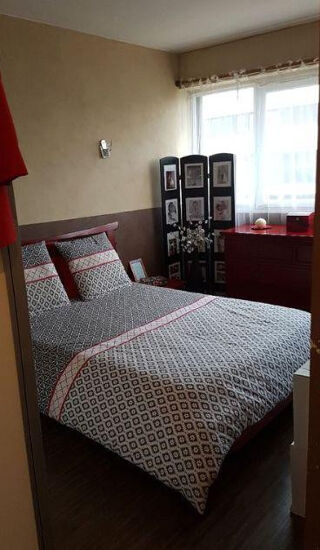  Appartement à louer 4 pièces 75 m²