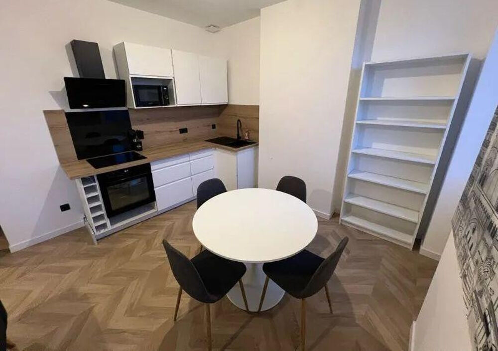 Location Appartement Superbe 2P meublé 42m² refait à neuf Marseille 1