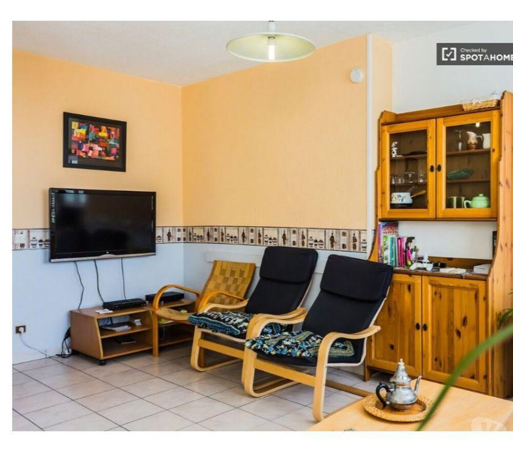 Location Appartement Chambres meublées coloc Lyon 8   Tram T4 et T6 Lyon 8