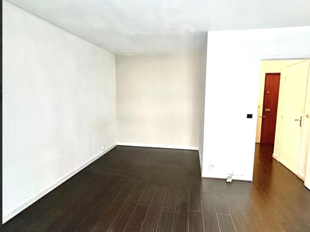 Location Appartement LOCATION STUDIO Paris 3