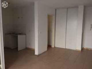  Appartement à louer 2 pièces 34 m²