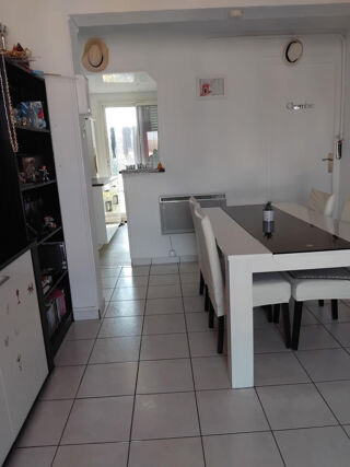  Appartement à louer 1 pièce 55 m²