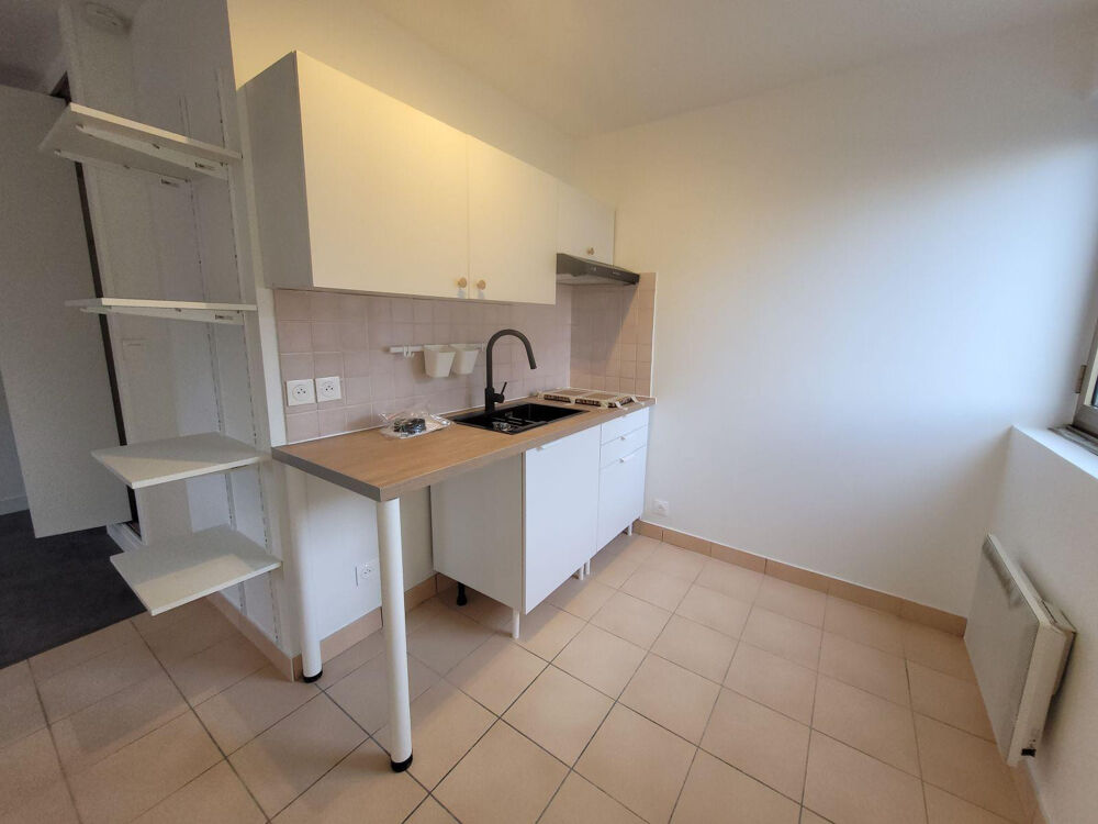 Location Appartement Joli studio refait a neuf en centre ville. Enghien-les-bains