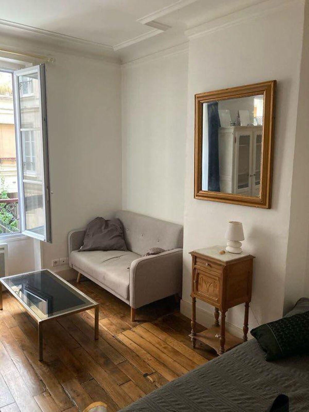 Location Appartement Studio 25m2 Paris 18