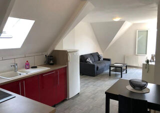  Appartement à louer 2 pièces 35 m²